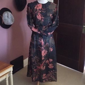 NWOT Floral Midi Dress